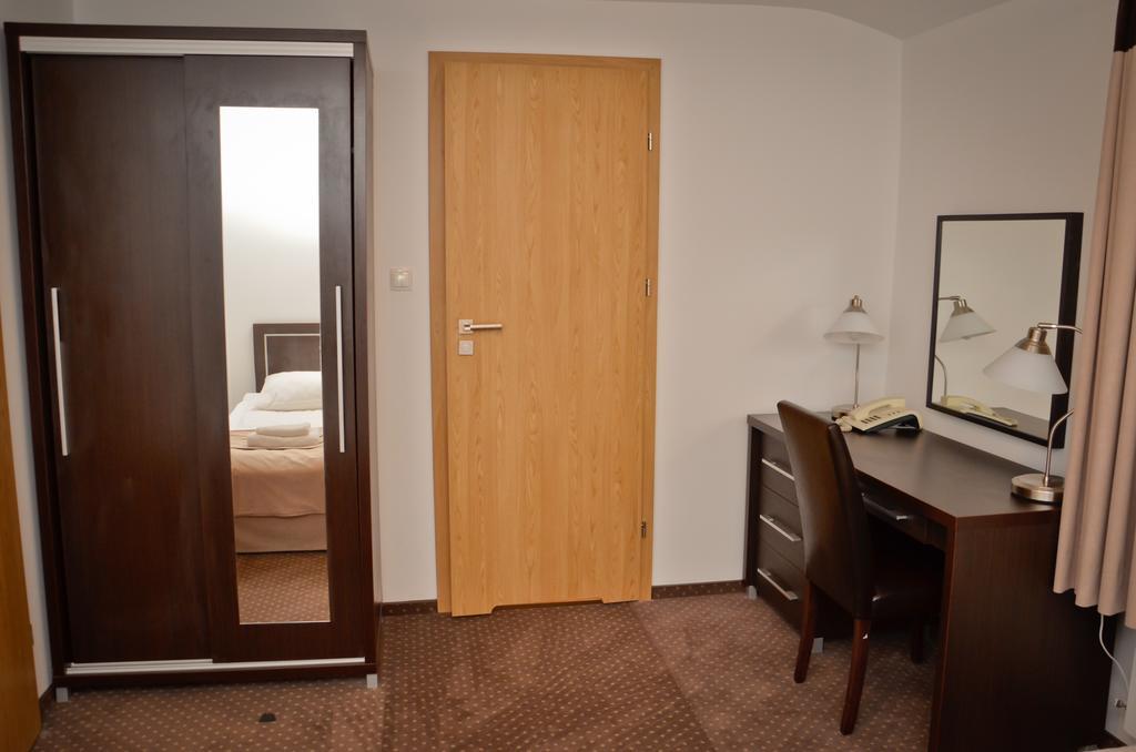 Kuklowka Conference Radziejowice Room photo